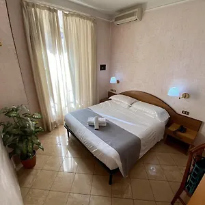 Resi Rome